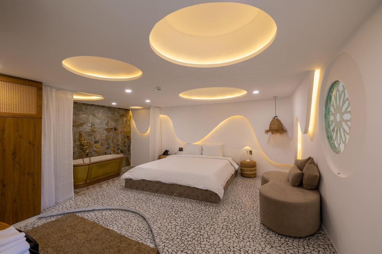 Pisces Hotel Hué Eksteriør billede